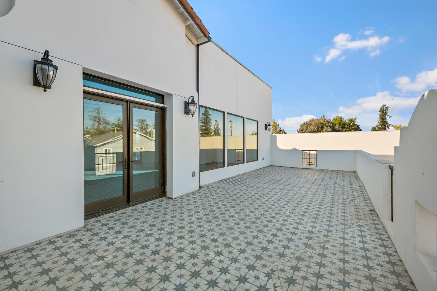 2220 Winchester Boulevard Campbell, CA 95008 - Photo 23 of 26 a bathroom with a bathtub and a shower