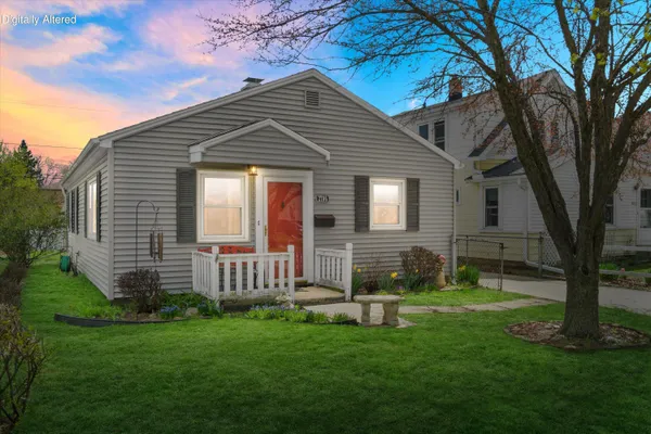 $200,000 | 2706 South 71st Street, Milwaukee, WI 53219