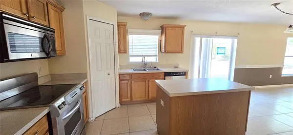$275,000 | 6082 Sunset Vista Drive, Lakeland, FL 33812