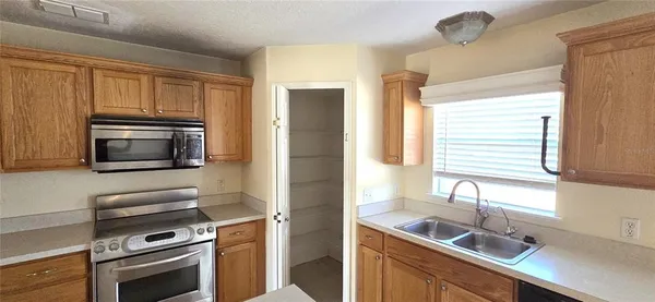 $275,000 | 6082 Sunset Vista Drive, Lakeland, FL 33812
