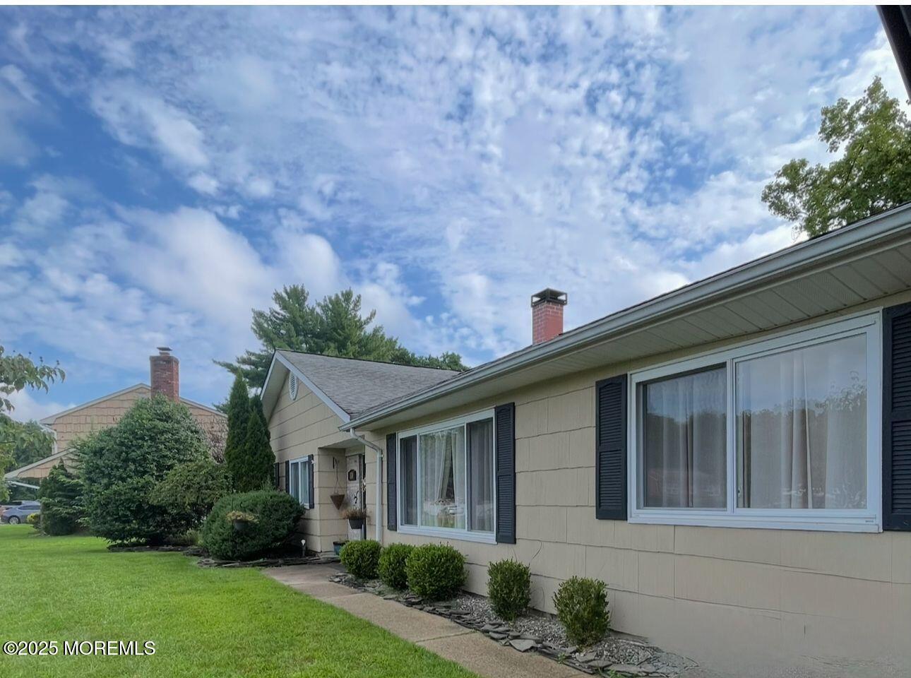 8 South Rhoda Street Monroe Township, NJ 08831 - Photo 2 of 34 WhatsApp Image 2025-02-26 at 1.57.57 PM