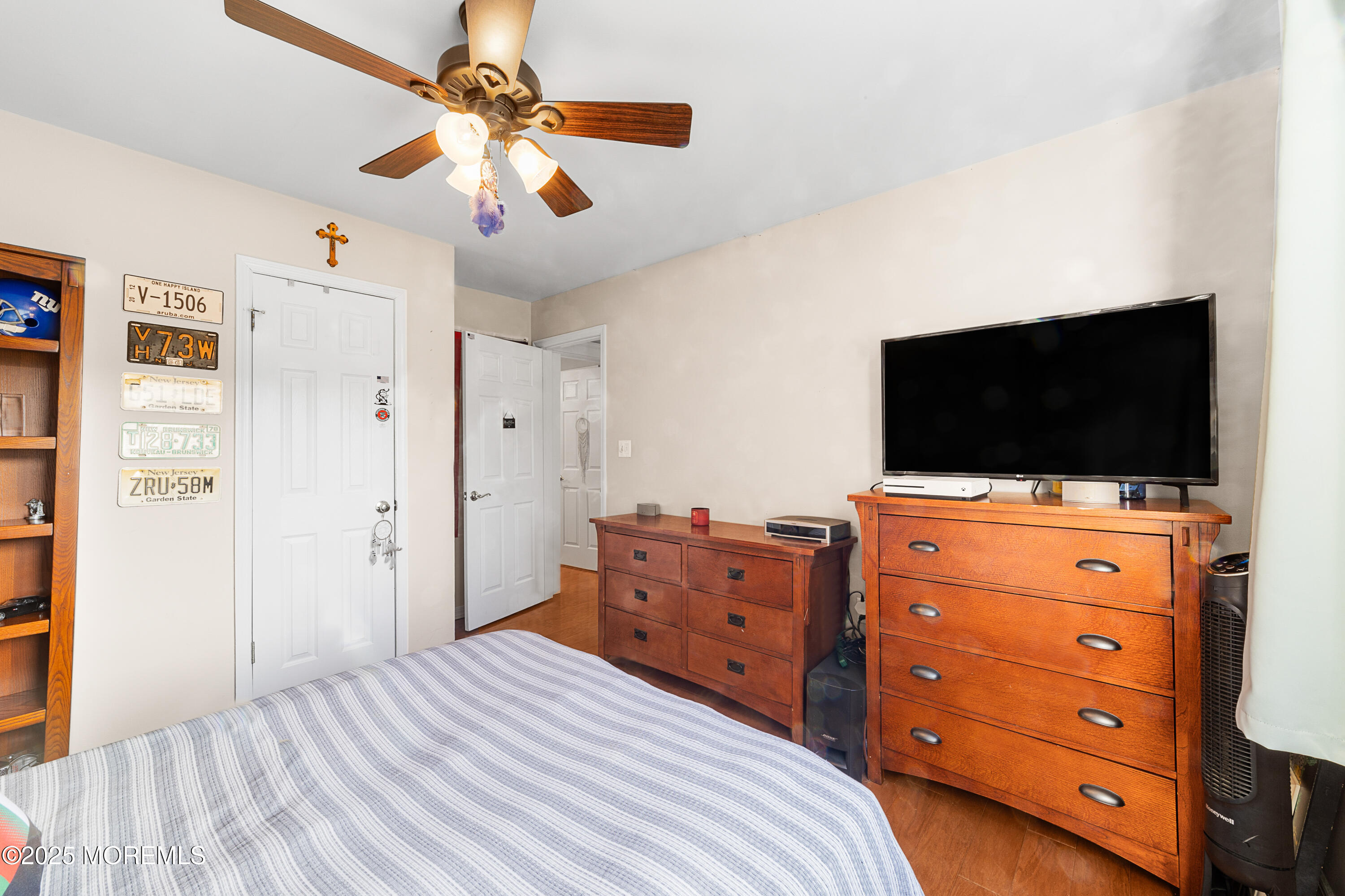 8 South Rhoda Street Monroe Township, NJ 08831 - Photo 23 of 34 8N1237~1