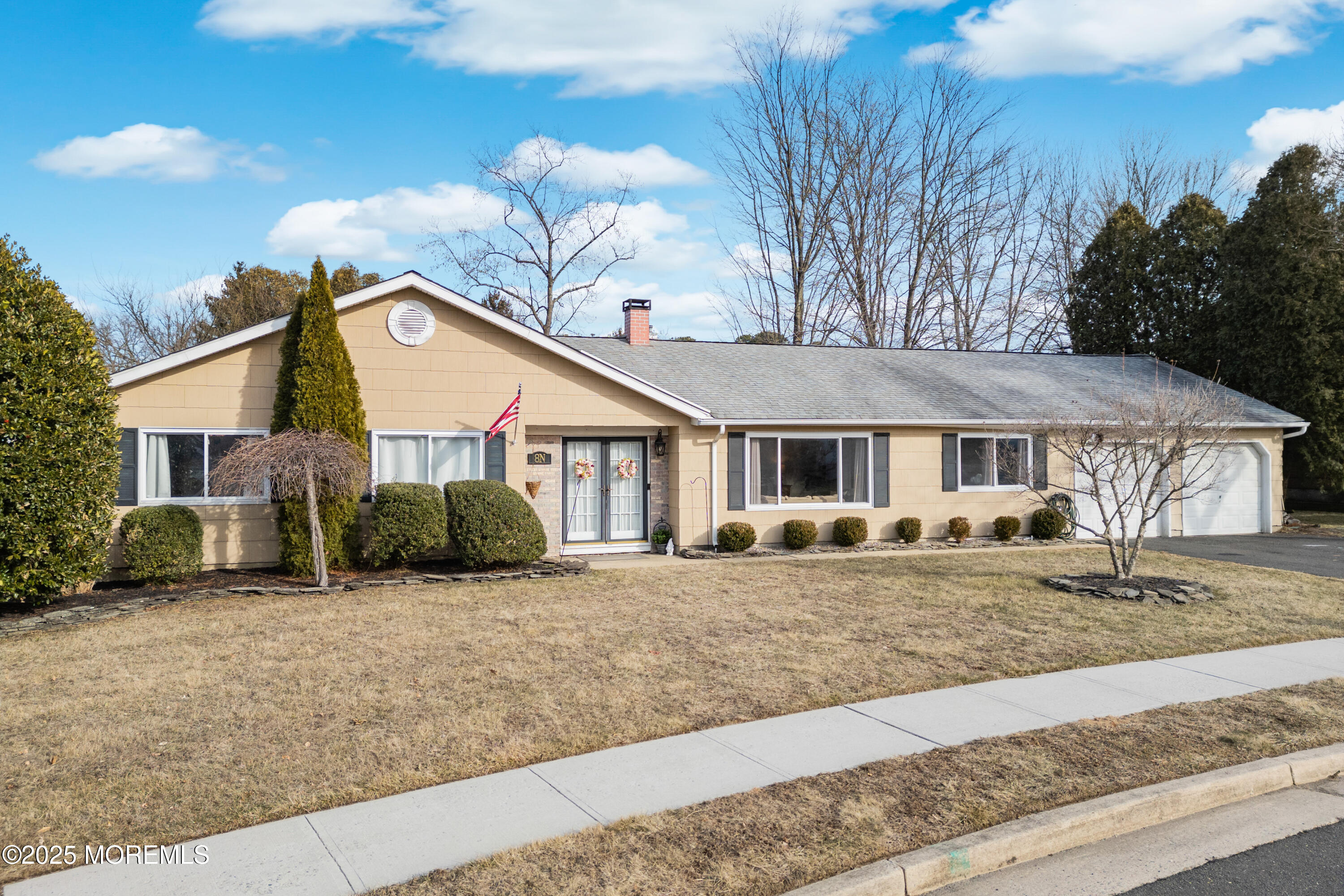 8 South Rhoda Street Monroe Township, NJ 08831 - Photo 4 of 34 8N1FD9~1