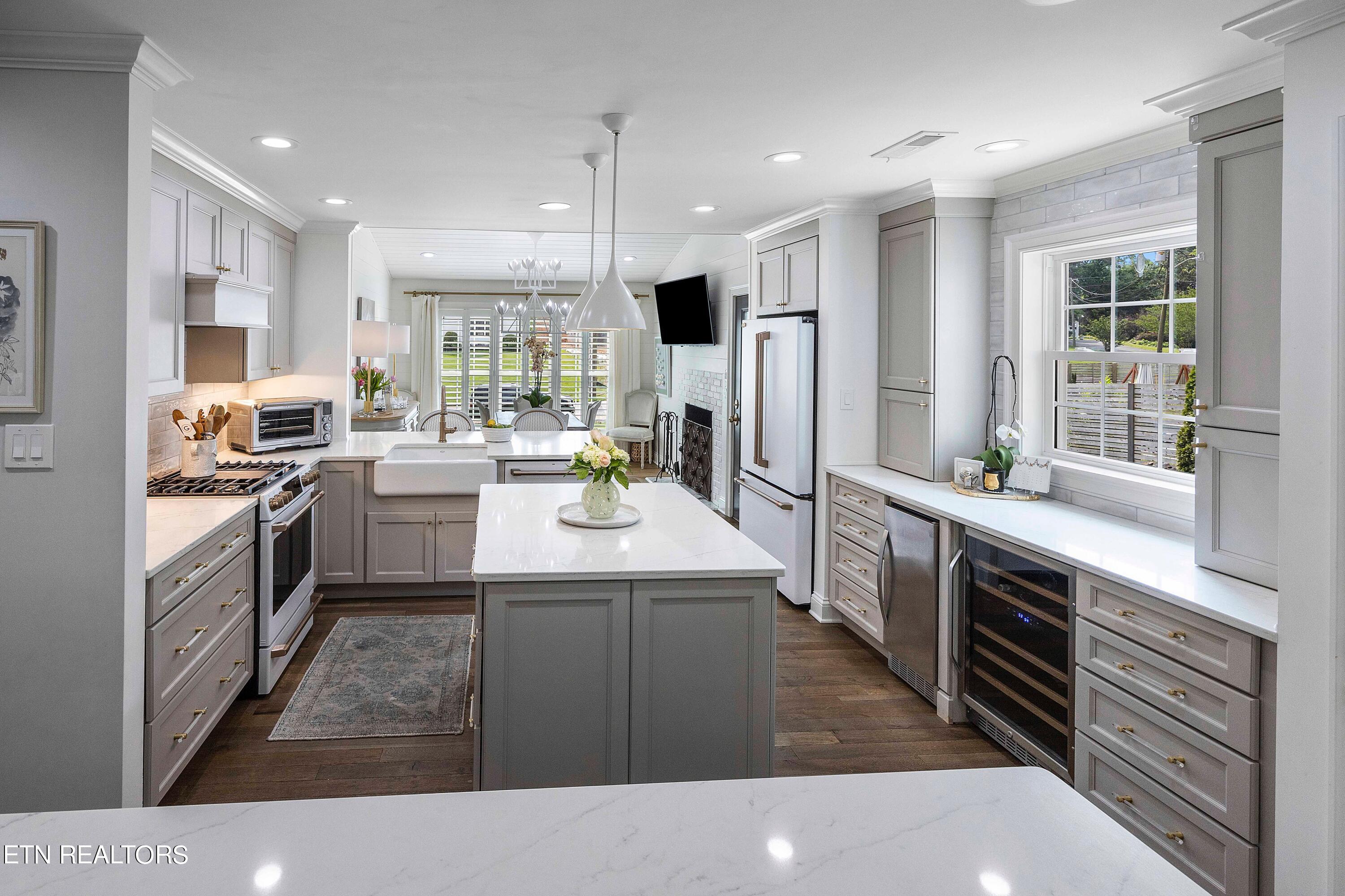 1112 Craig Road Knoxville, TN 37919 - Photo 5 of 21 jy4a9641 2