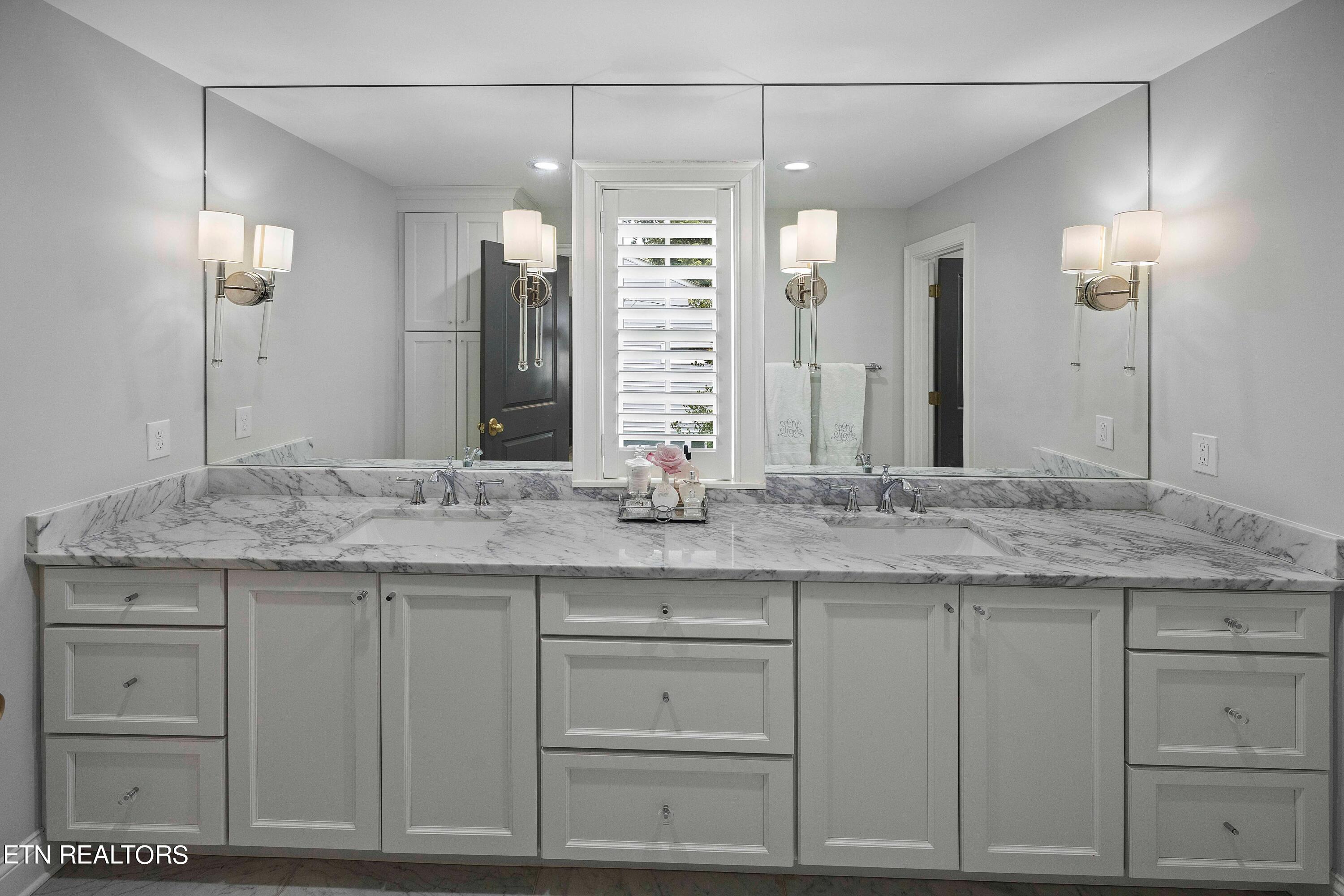 1112 Craig Road Knoxville, TN 37919 - Photo 10 of 21 jy4a9710