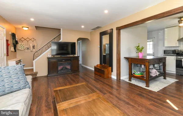 $345,000 | 637 Muhlenberg Avenue, Deptford, NJ 08090