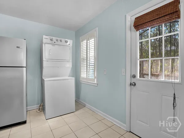 $2,000 | 29 East 62nd Street, Savannah, GA 31405