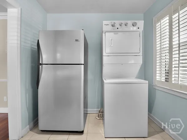 $2,000 | 29 East 62nd Street, Savannah, GA 31405