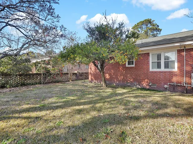 $2,000 | 29 East 62nd Street, Savannah, GA 31405