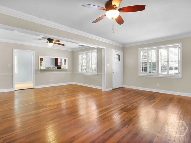 $2,000 | 29 East 62nd Street, Savannah, GA 31405