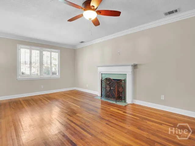 $2,000 | 29 East 62nd Street, Savannah, GA 31405