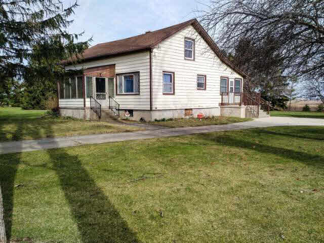 6275 King Road Bridgeport, MI 48722 - Photo 1 of 25 21121503.JPG