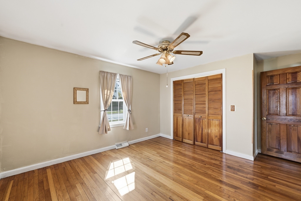 50 Totman Road Lowell, MA 01854 - Photo 11 of 36