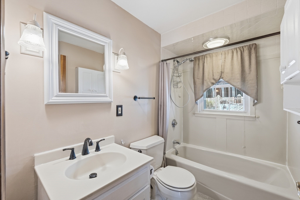 50 Totman Road Lowell, MA 01854 - Photo 14 of 36