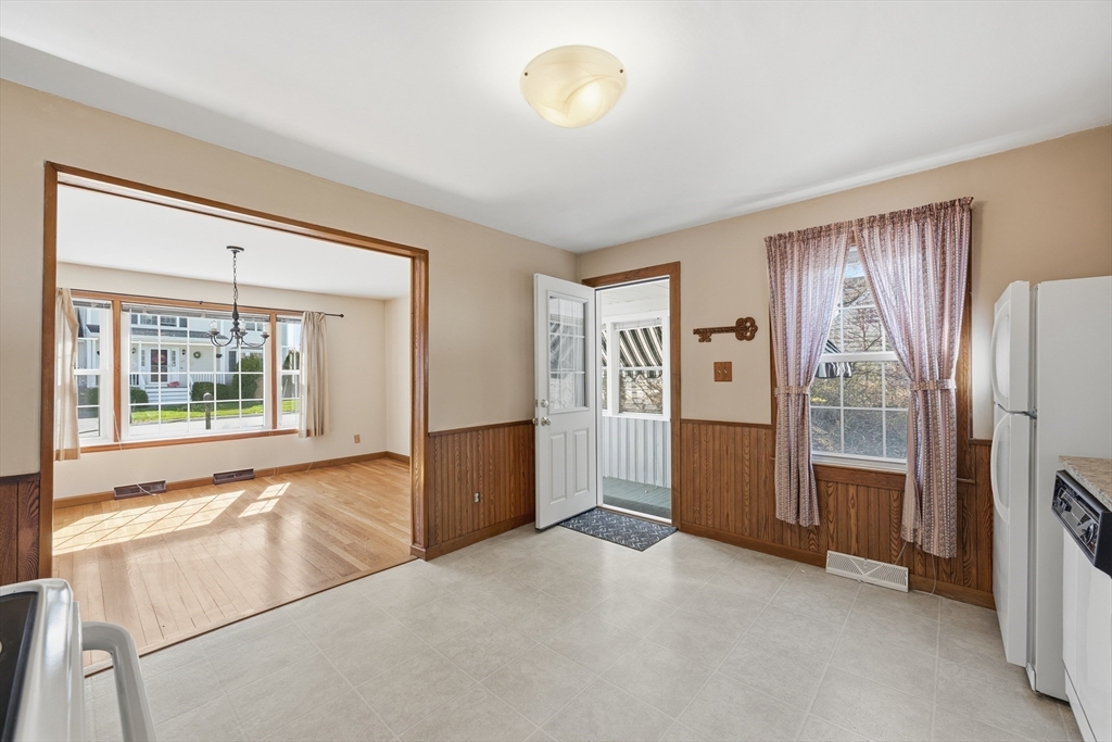 50 Totman Road Lowell, MA 01854 - Photo 7 of 36