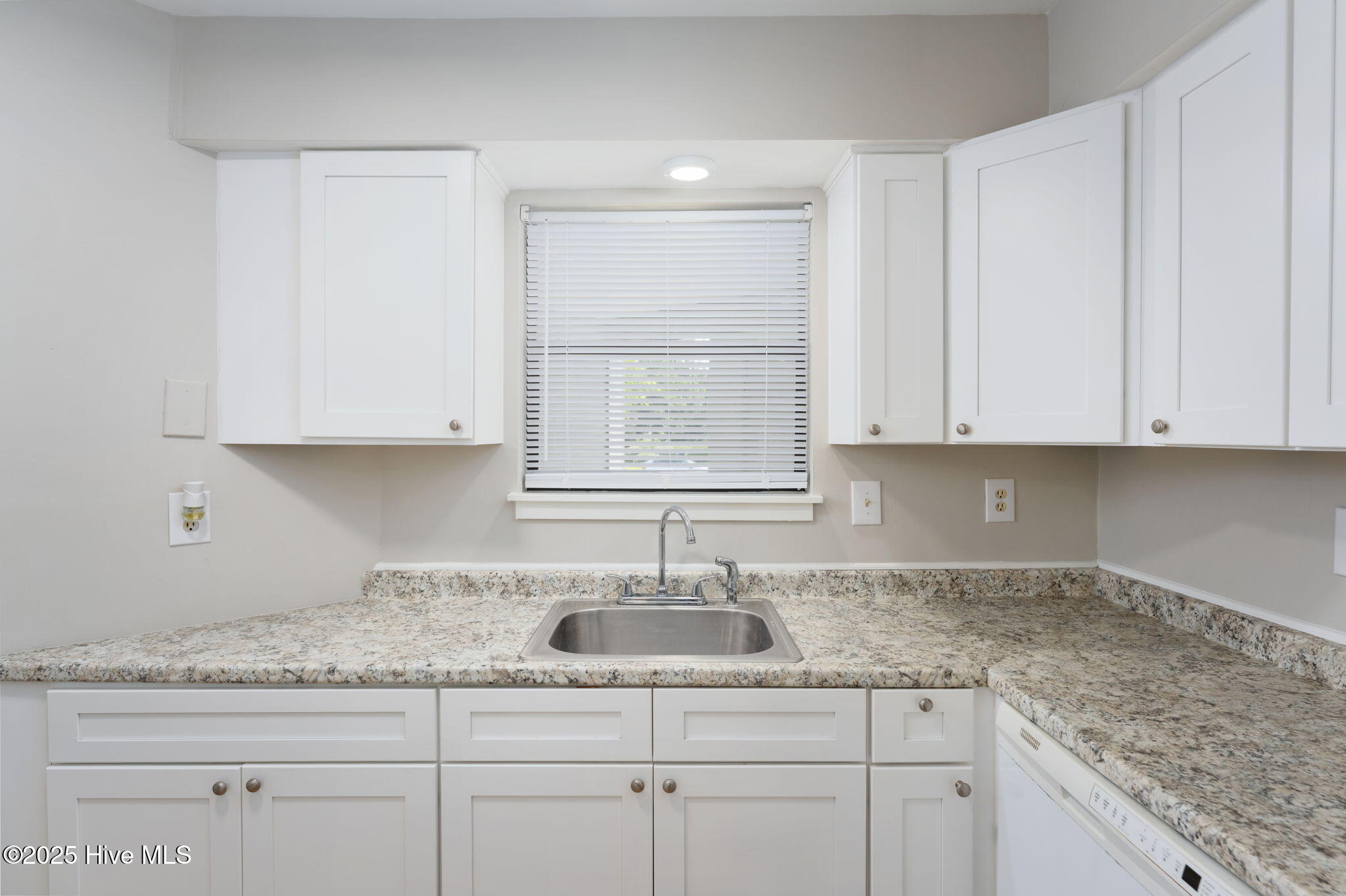 732 Azalea Drive, Unit 413 Hampstead, NC 28443 - Photo 23 of 52