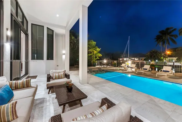 $38,500 | 2700 Northeast 18th Street, Fort Lauderdale, FL 33305