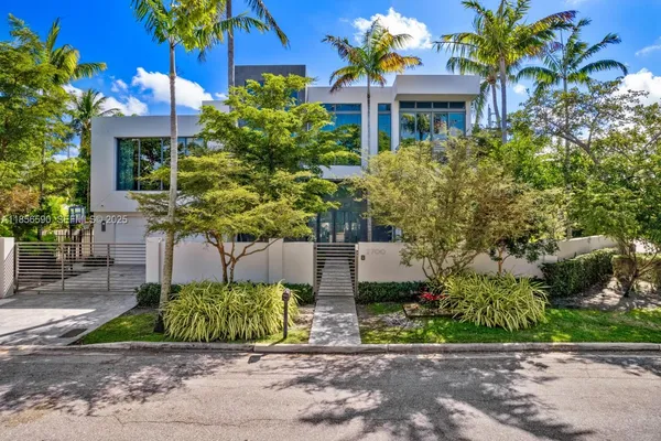 $38,500 | 2700 Northeast 18th Street, Fort Lauderdale, FL 33305