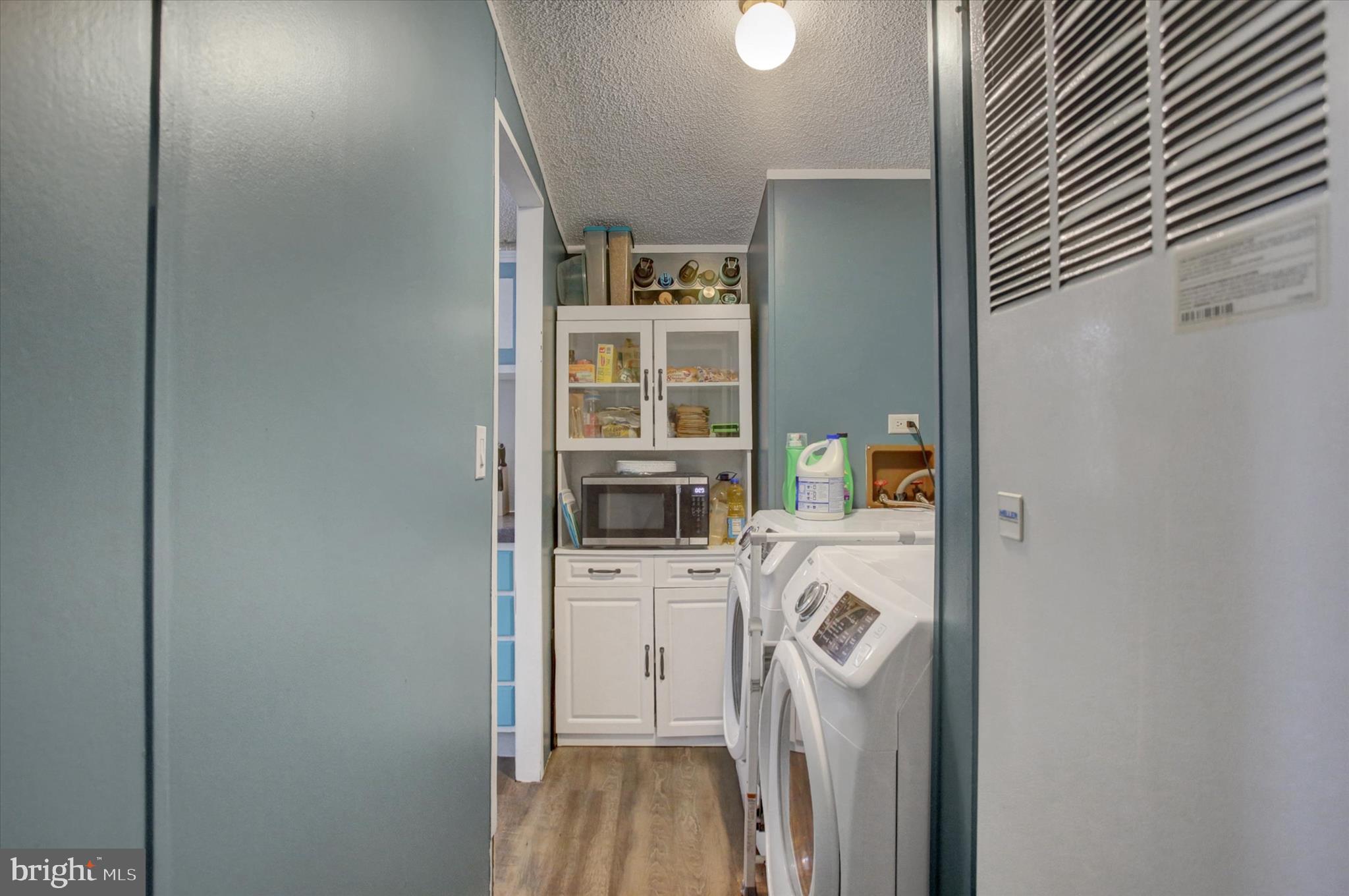 188 Rustic Drive Shippensburg, PA 17257 - Photo 14 of 24 a room with a washer and dryer