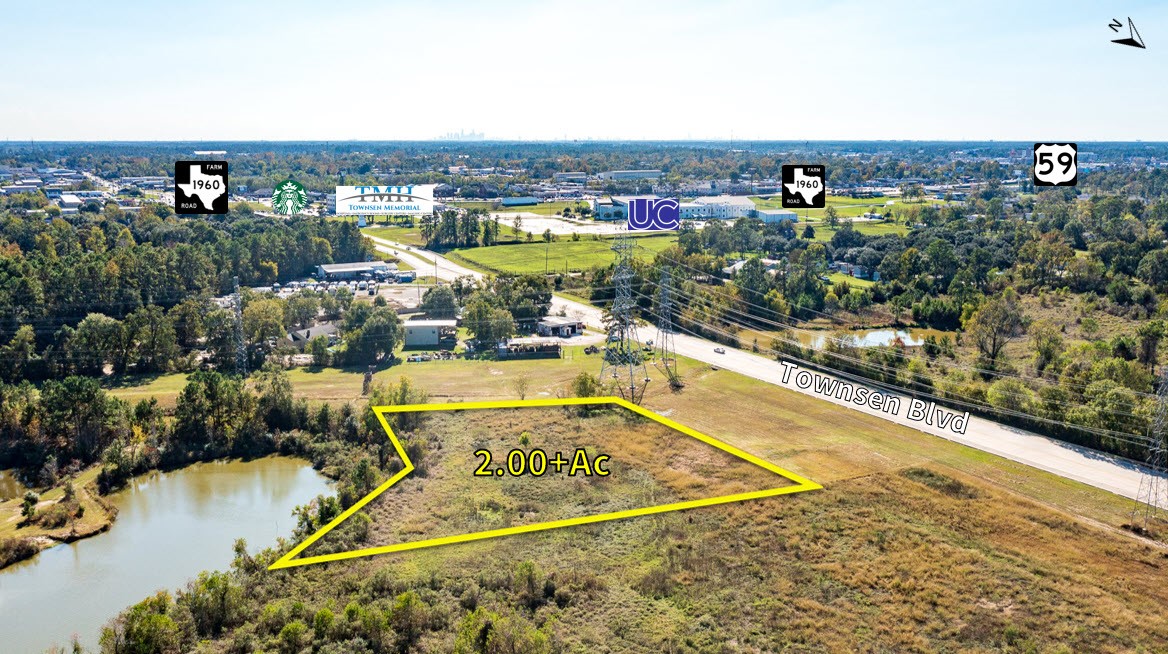 20550 Townsen Boulevard Humble, TX 77338 - Photo 2 of 8 a view of a swimming pool