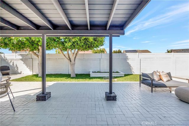 $1,775,000 | 20921 Snug Harbor Circle, Huntington Beach, CA 92646