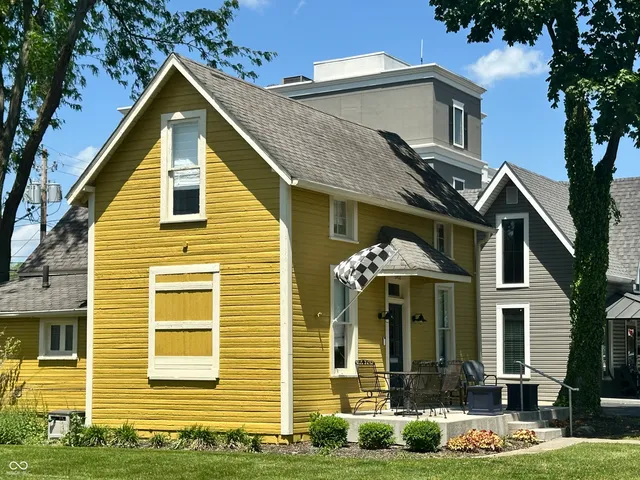 $465,000 | 6412 Carrollton Avenue, Indianapolis, IN 46220