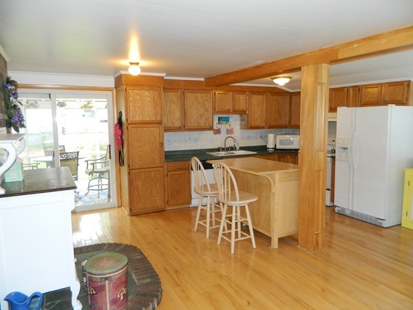 30 Bicknell Road Weymouth, MA 02191 - Photo 3 of 15 Gallery Image 3