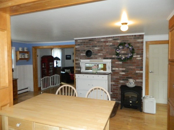 30 Bicknell Road Weymouth, MA 02191 - Photo 4 of 15 Gallery Image 4