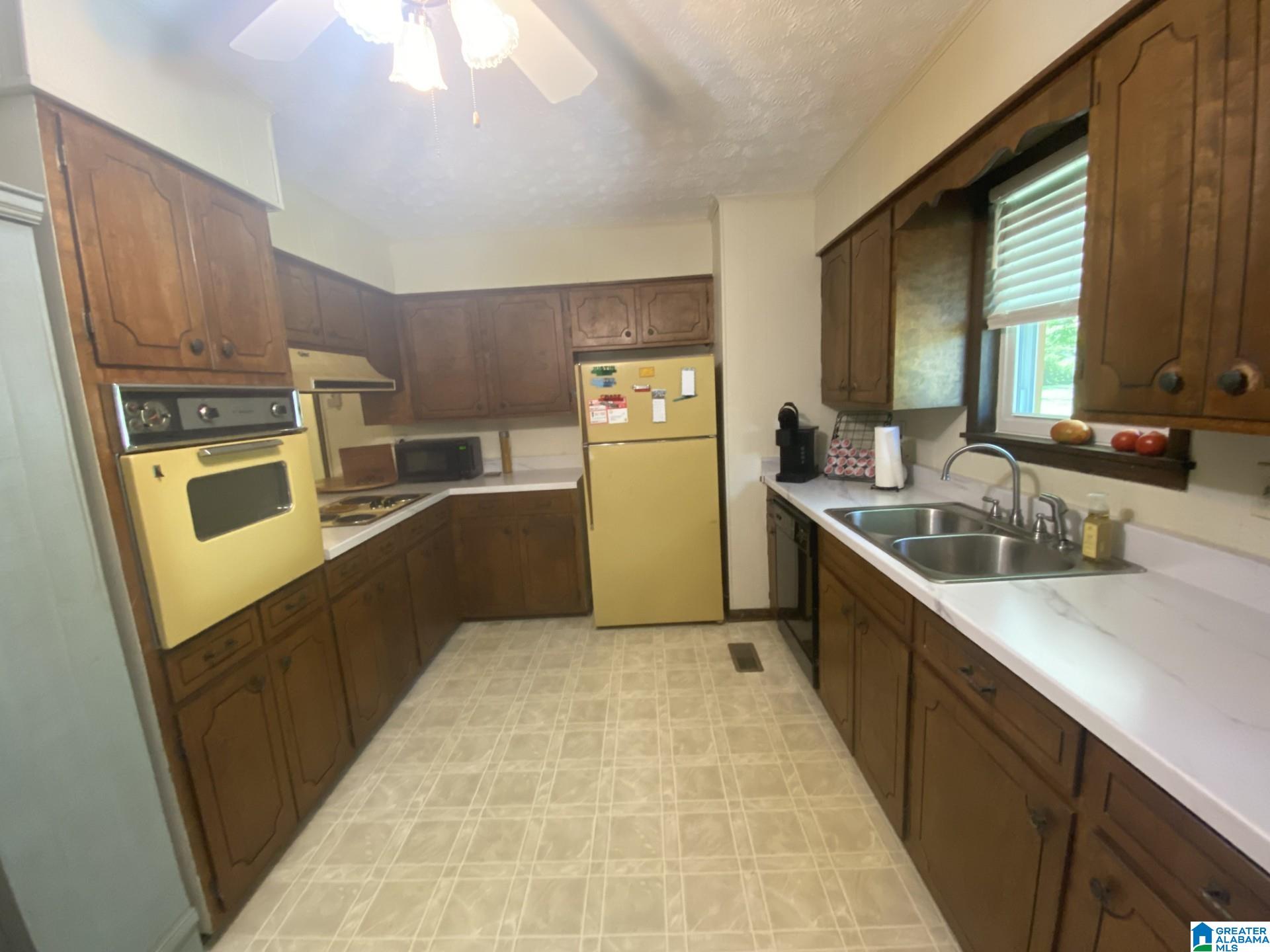 601 Broadwell Road Boaz, AL 35956 - Photo 5 of 22