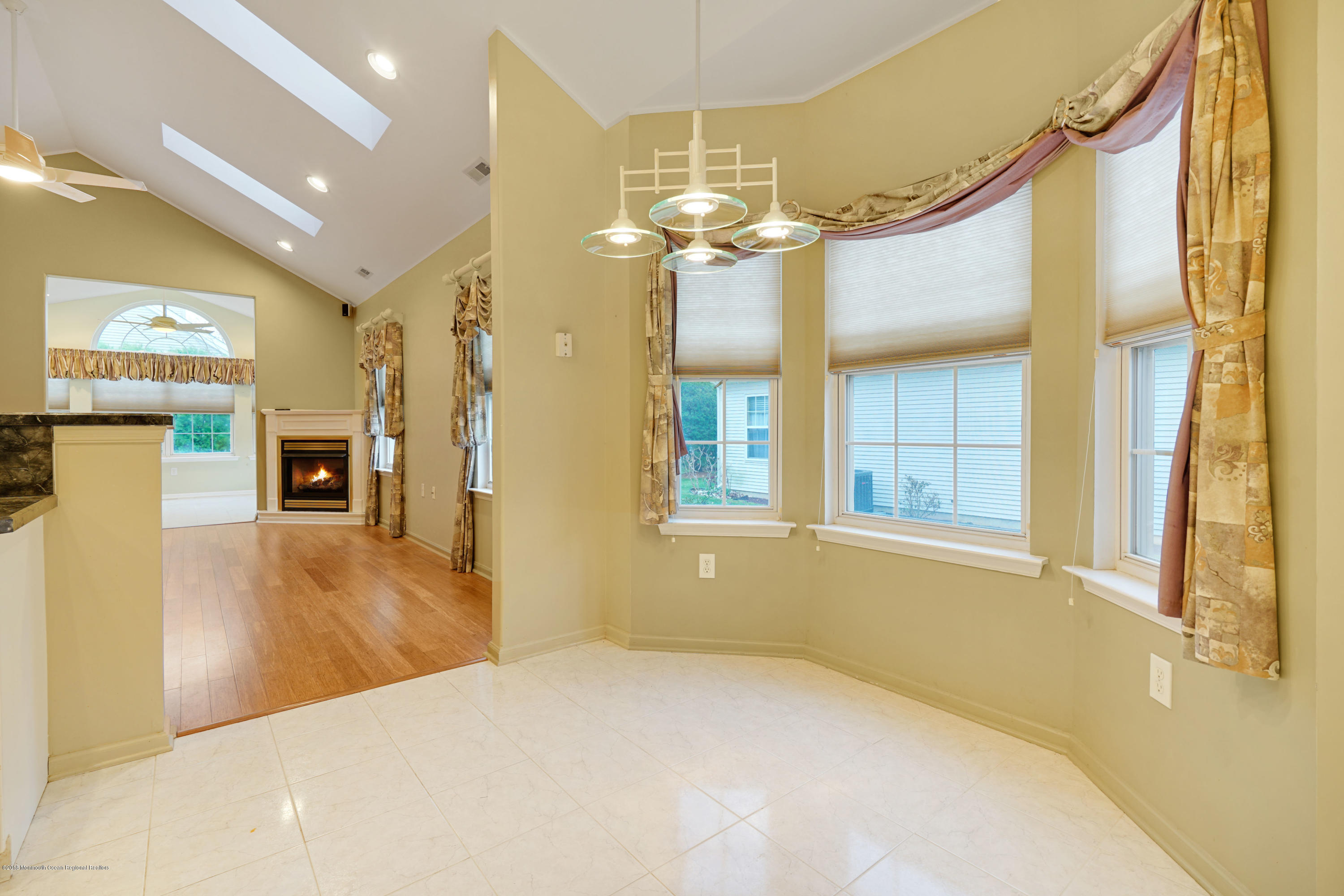 28 Eleanor Road Manchester Township, NJ 08759 - Photo 10 of 29 Eat In Kitchen