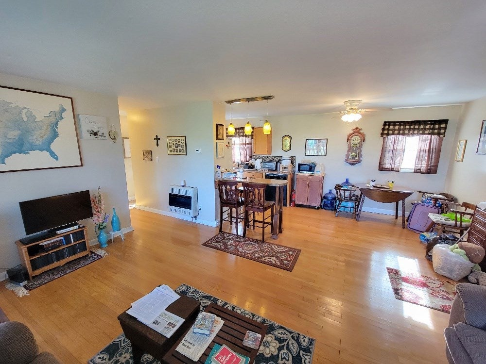 2685 Edmonds Road Galax, VA 24333 - Photo 8 of 27 Gallery Image 8