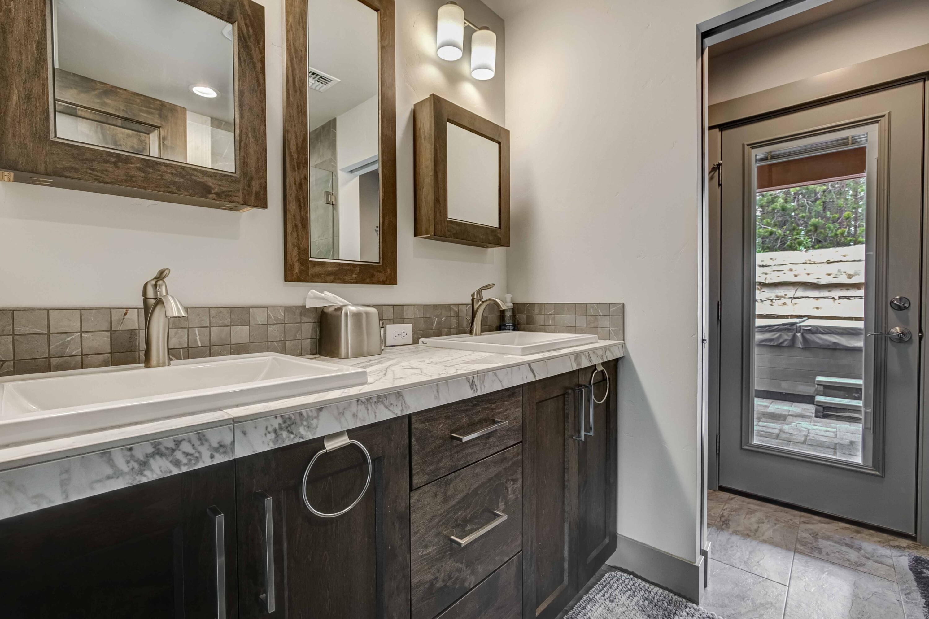17168 Elsinore Road Bend, OR 97707 - Photo 16 of 48 17168 Elsinore-18