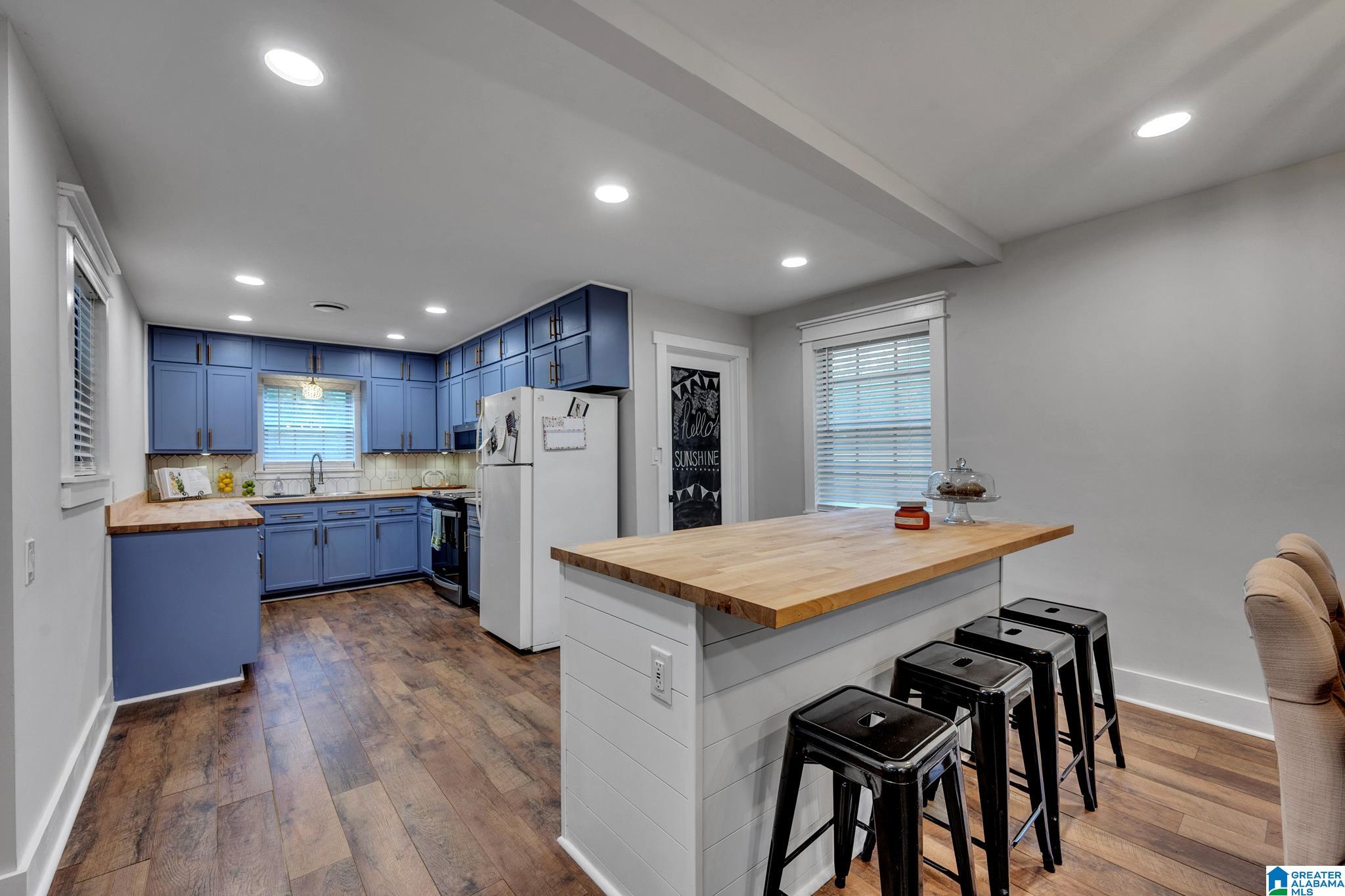 547 Guy Allen Road Gardendale, AL 35071 - Photo 6 of 28