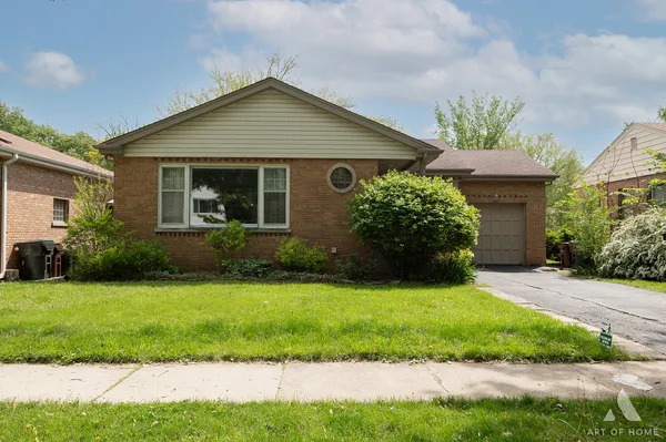 $250,000 | 18625 Homewood Avenue, Homewood, IL 60430