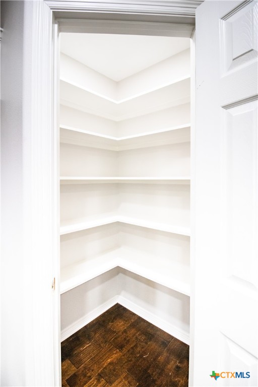 202 Ridge View Victoria, TX 77904 - Photo 18 of 41 Pantry