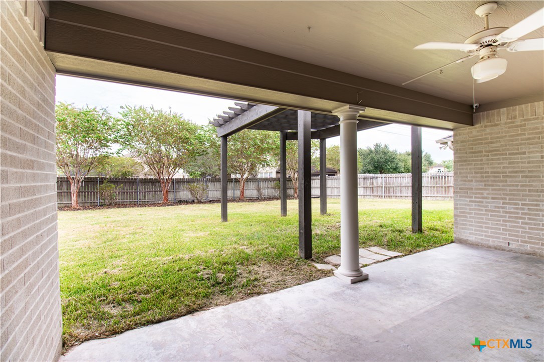 202 Ridge View Victoria, TX 77904 - Photo 39 of 41