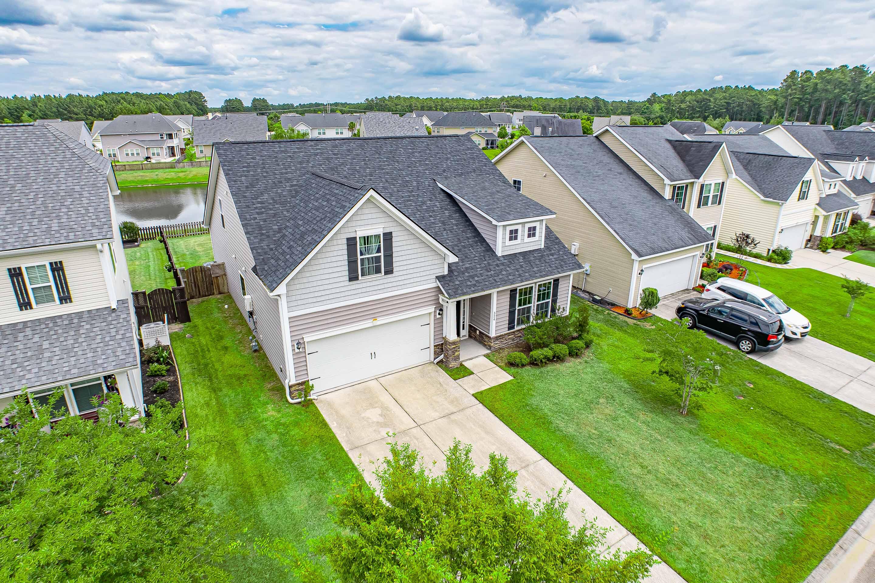 324 Spectrum Road Summerville, SC 29486 - Photo 4 of 71 DJI_20240603134007_0030_D