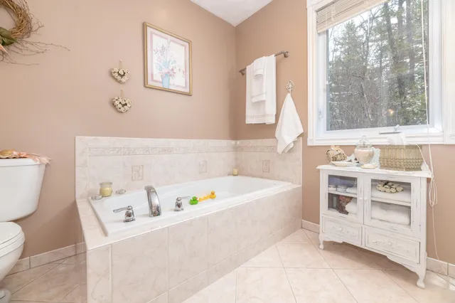 $850,000 | 85 Amethyst Hill Road, Conway, NH 03860