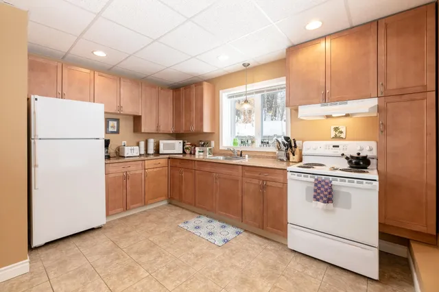 $850,000 | 85 Amethyst Hill Road, Conway, NH 03860