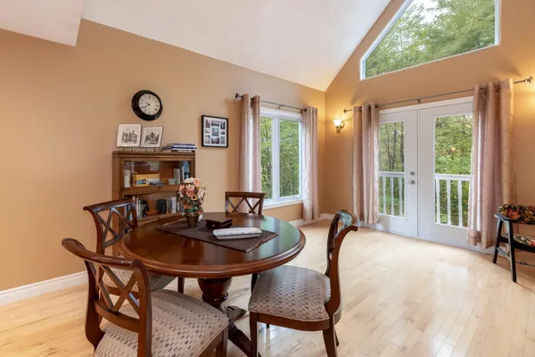 $825,000 | 85 Amethyst Hill Road, Conway, NH 03860