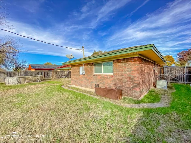 $189,999 | 1104 Hickory Street, Roscoe, TX 79545