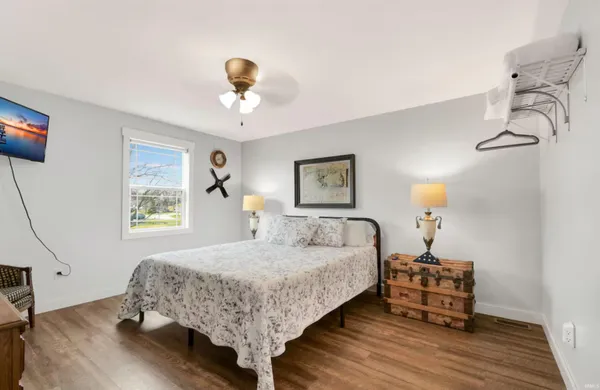 $639,000 | 9821 North Marine Key Drive, Syracuse, IN 46567