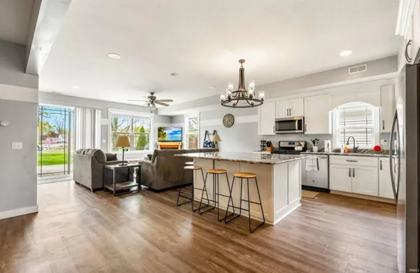 $639,000 | 9821 North Marine Key Drive, Syracuse, IN 46567