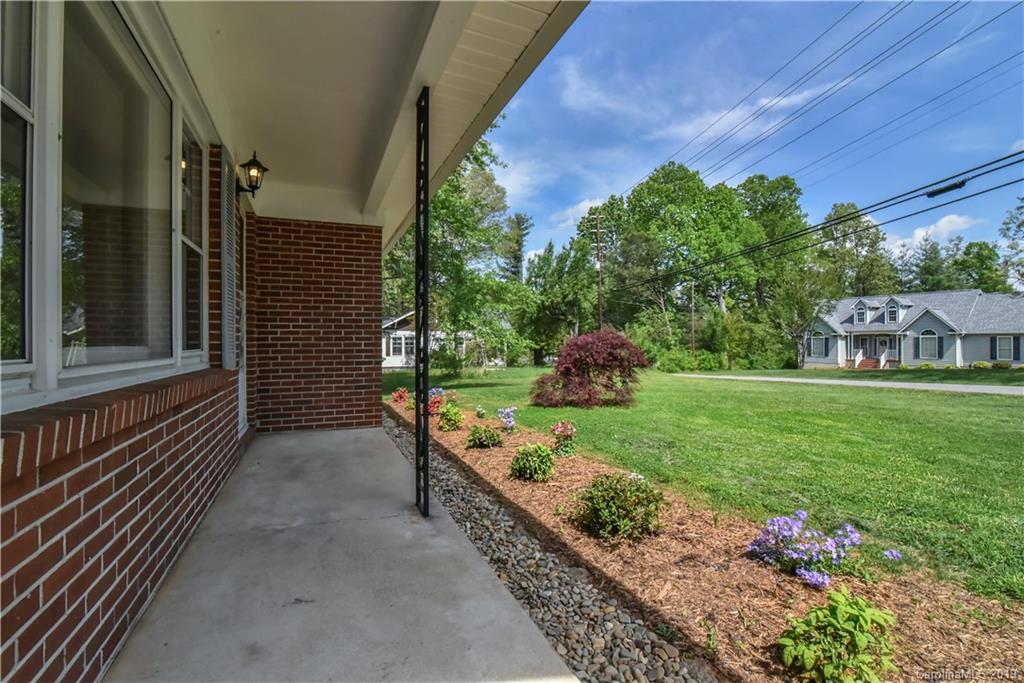 26 Alexander Road Weaverville, NC 28787 - Photo 10 of 37 Gallery Image 10