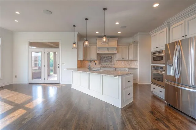 $1,165,000 | 15225 Perry Street, Overland Park, KS 66221