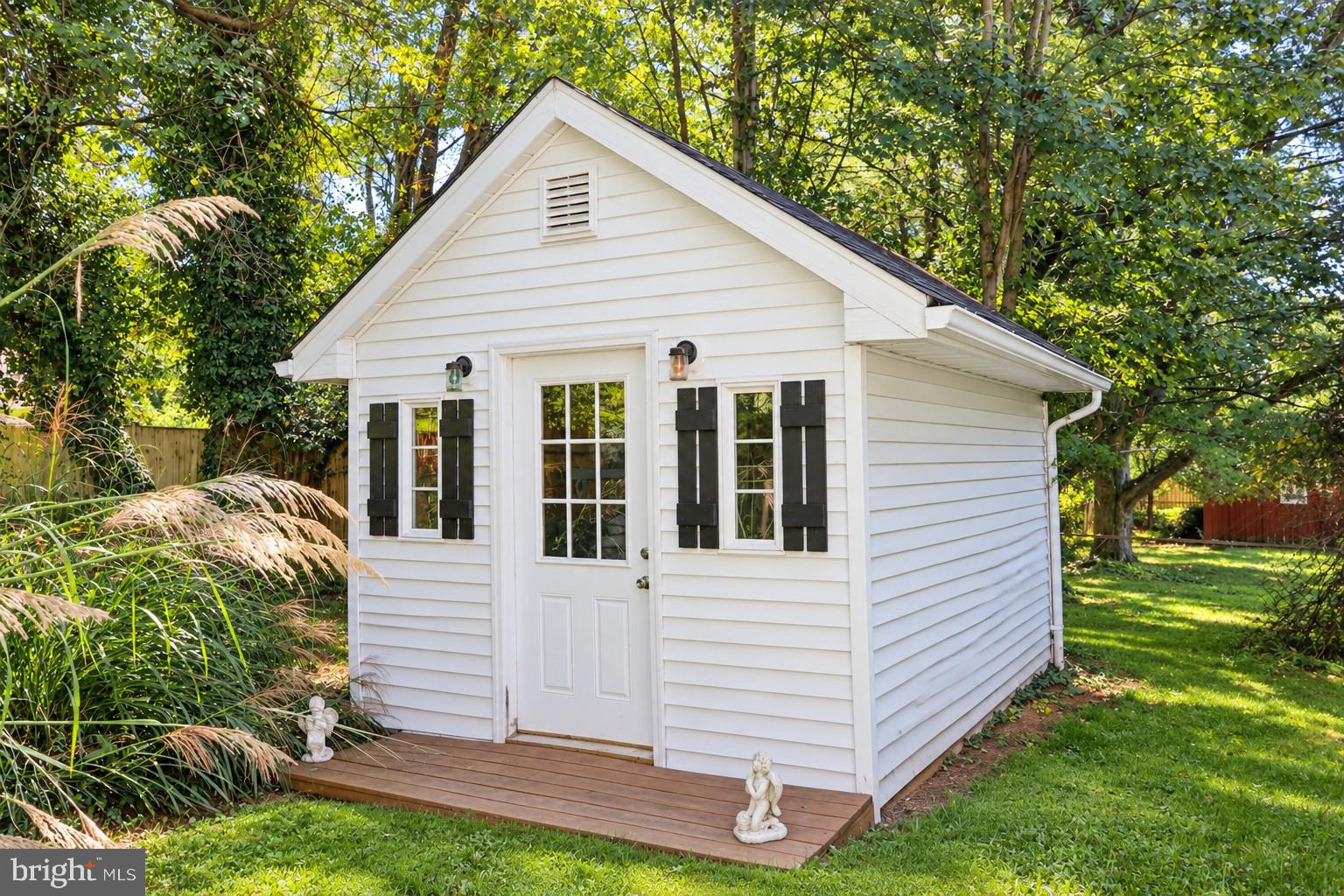 145 Moser Road Warrenton, VA 20186 - Photo 26 of 28 Garden shed