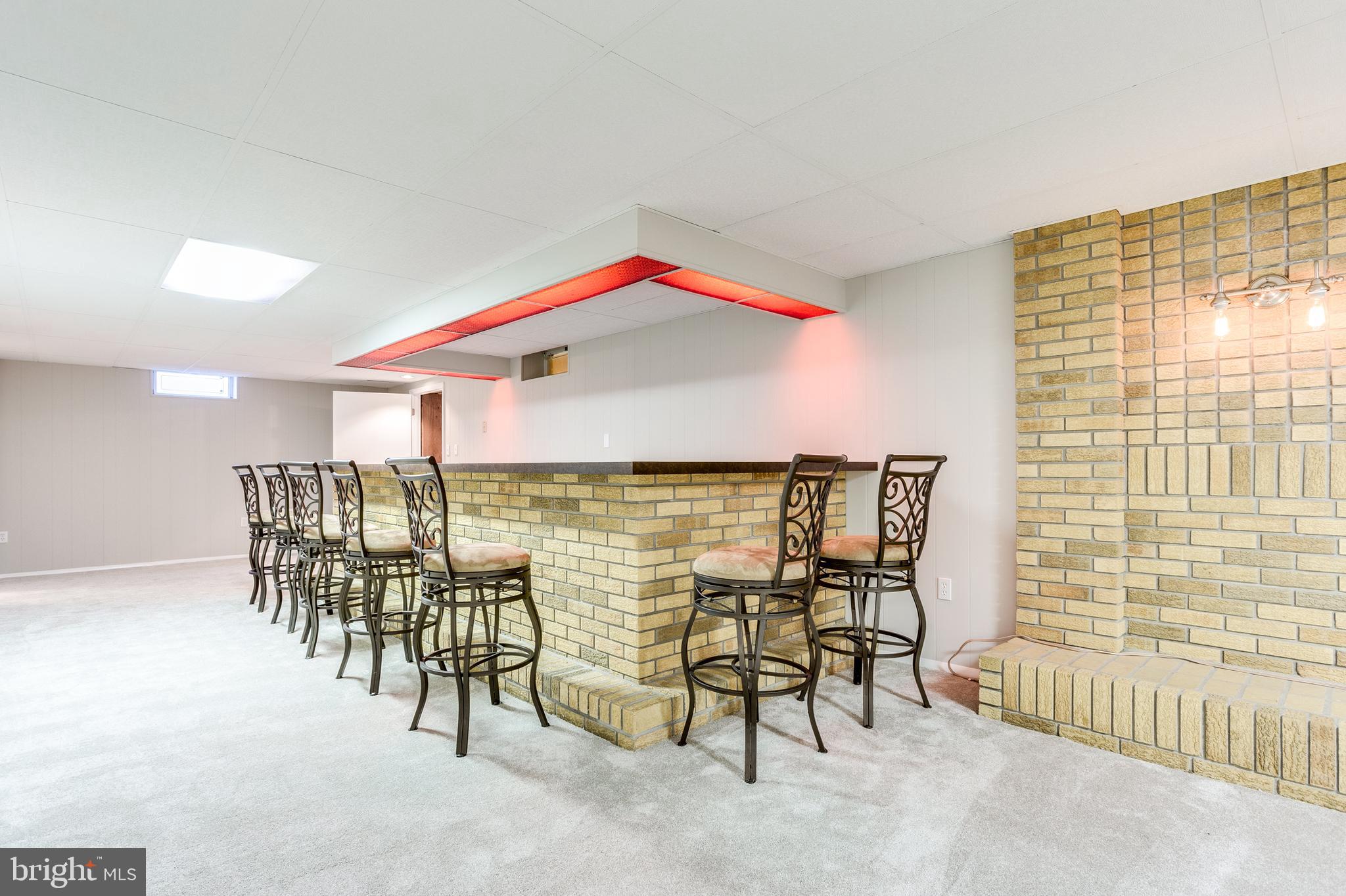 3907 Eland Road Phoenix, MD 21131 - Photo 26 of 33 Bar