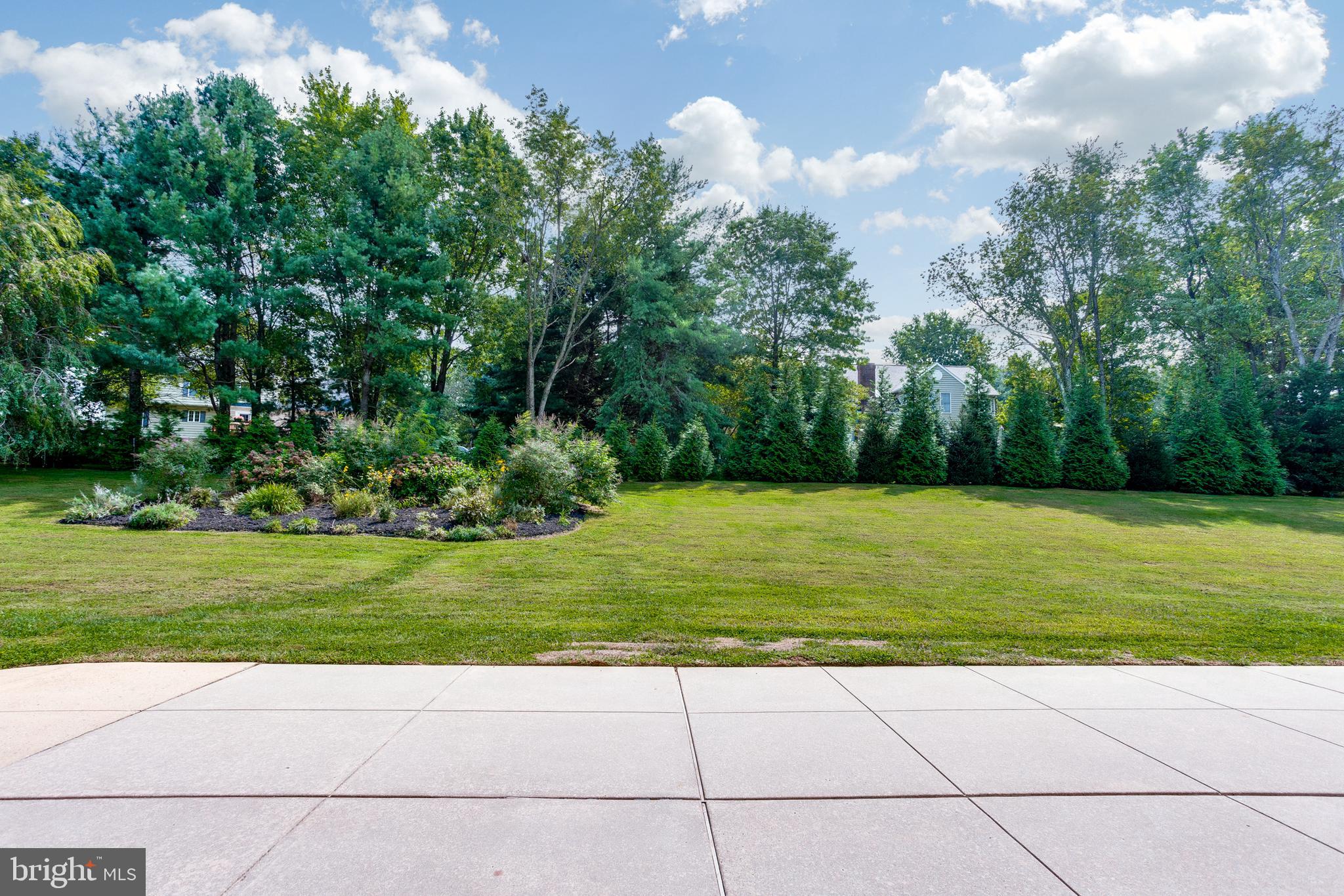 3907 Eland Road Phoenix, MD 21131 - Photo 31 of 33 Patio & Rear yard