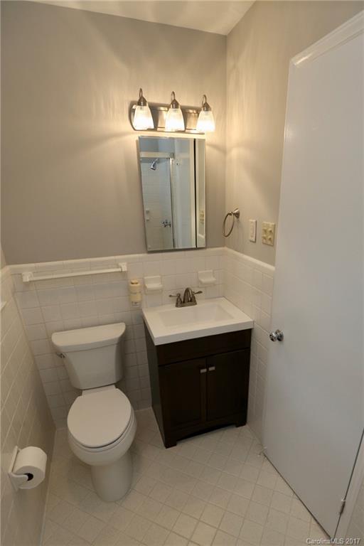 3420 Woodleaf Road, Unit 17 Charlotte, NC 28205 - Photo 13 of 21 Gallery Image 13