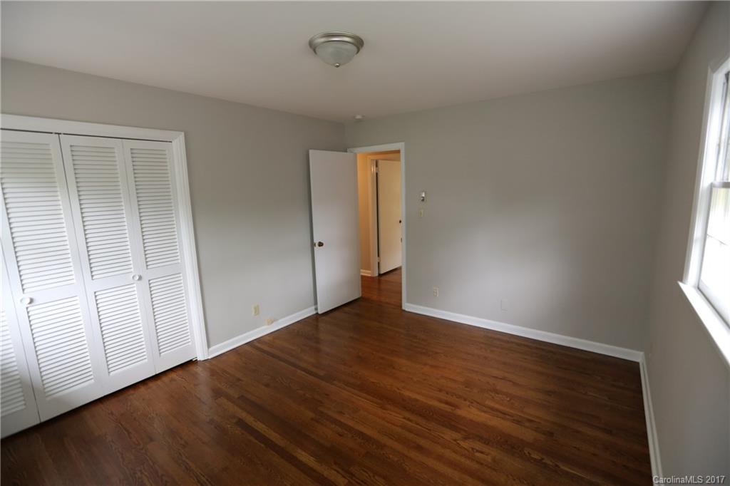 3420 Woodleaf Road, Unit 17 Charlotte, NC 28205 - Photo 14 of 21 Gallery Image 14